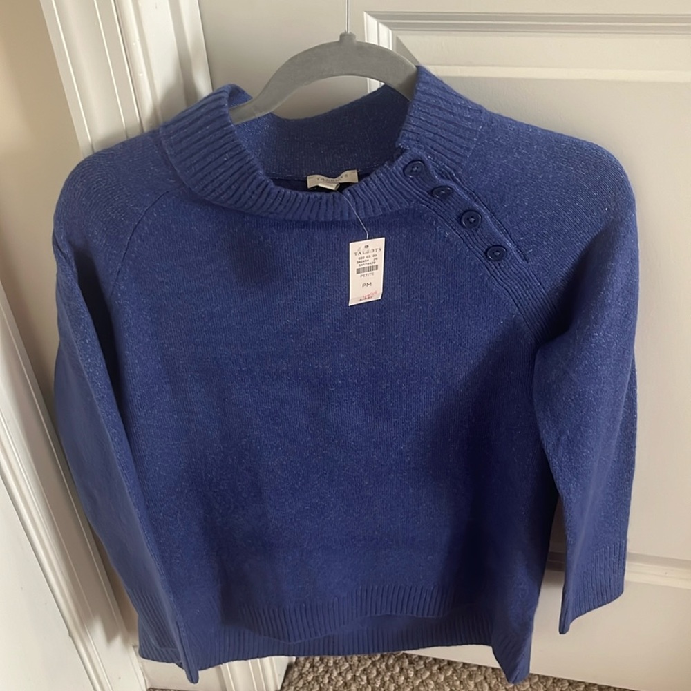 Talbots collar sweater with buttons on side